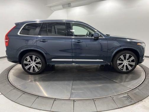 2025 Volvo XC90 B6 Plus 7-Seater