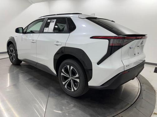 2025 Toyota bZ4X XLE