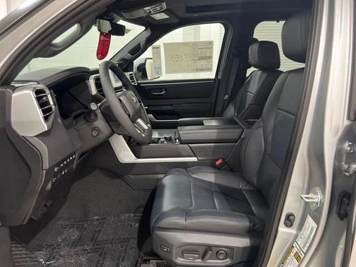 2025 Toyota Tundra Hybrid Platinum
