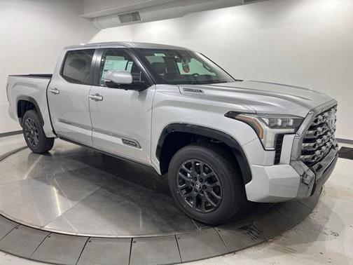 2025 Toyota Tundra Hybrid Platinum