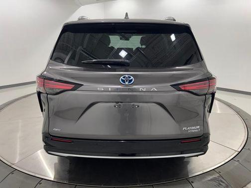 2021 Toyota Sienna Platinum 7 Passenger