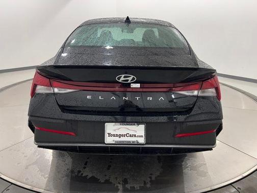 2025 Hyundai ELANTRA Sport