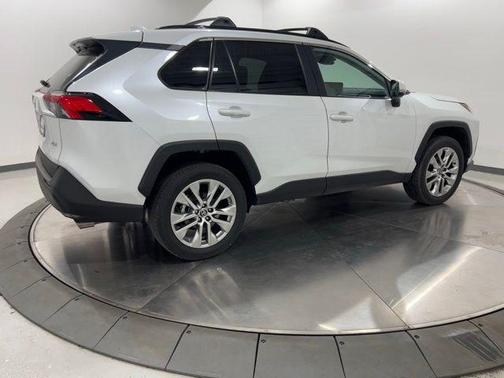 Wind Chill Pearl 2025 Toyota RAV4 XLE Premium