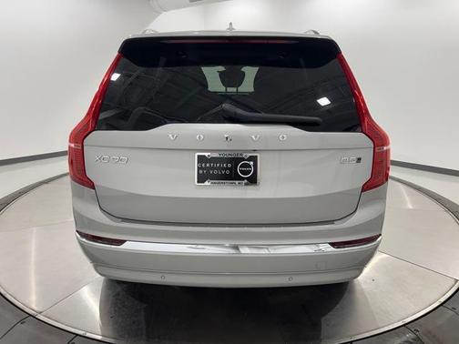 2024 Volvo XC90 B5 Plus Bright Theme