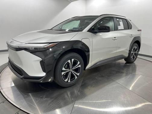 2025 Toyota bZ4X XLE