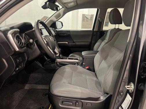 2020 Toyota Tacoma SR5