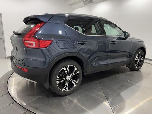2022 Volvo XC40 T5 Inscription