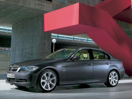 2006 BMW 330 330i