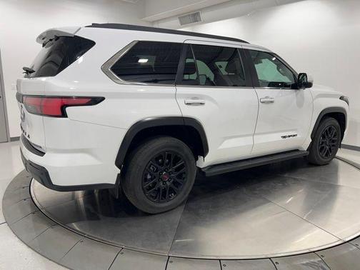 2025 Toyota Sequoia SR5