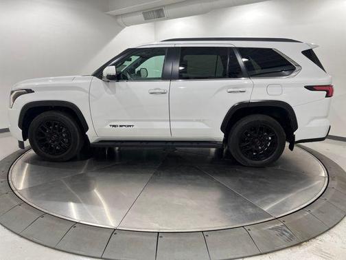 2025 Toyota Sequoia SR5