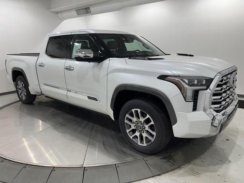 2022 Toyota Tundra Hybrid 1794 Edition
