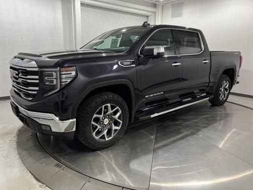 2022 GMC Sierra 1500 SLT