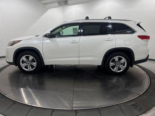 2017 Toyota Highlander Limited