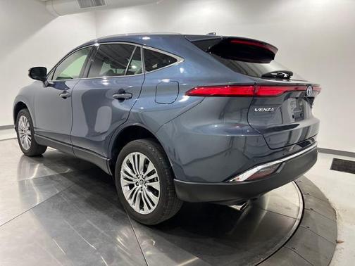 2022 Toyota Venza LE