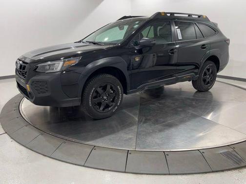 Crystal Black Silica 2024 Subaru Outback Wilderness