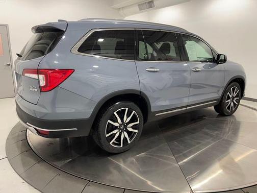 2022 Honda Pilot AWD Elite