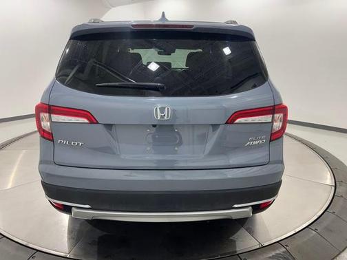 2022 Honda Pilot AWD Elite