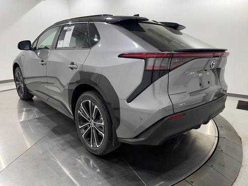 2025 Toyota bZ4X Limited