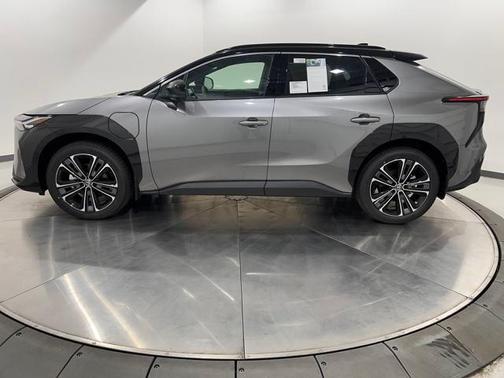 2025 Toyota bZ4X Limited