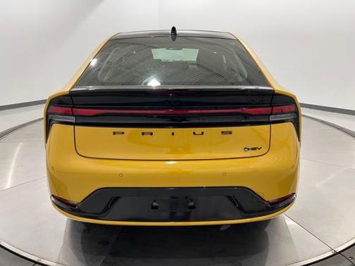 2025 Toyota Prius L