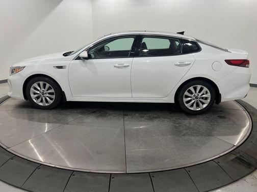 2018 Kia Optima S