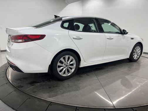 2018 Kia Optima S