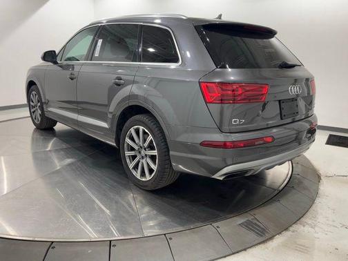 Samurai Gray Metallic 2018 Audi Q7 2.0T Premium Plus