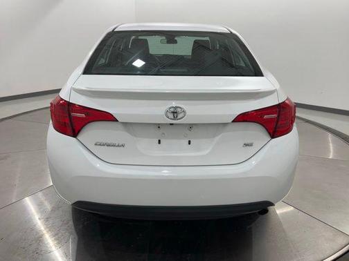 Super White 2019 Toyota Corolla SE