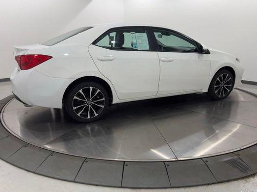 Super White 2019 Toyota Corolla SE
