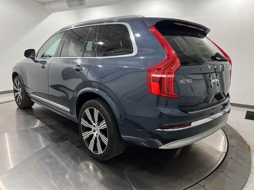 2022 Volvo XC90 T6 Inscription