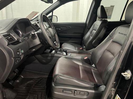 2017 Honda Ridgeline Black