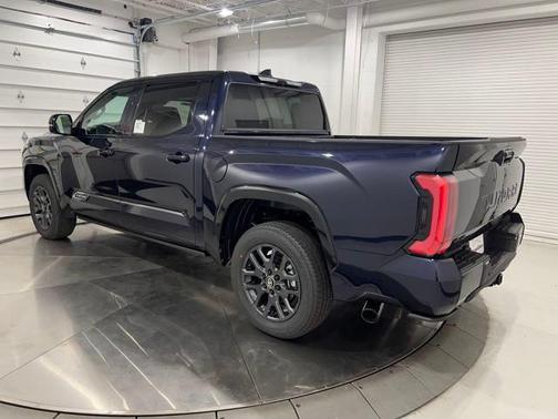 2025 Toyota Tundra Hybrid Platinum