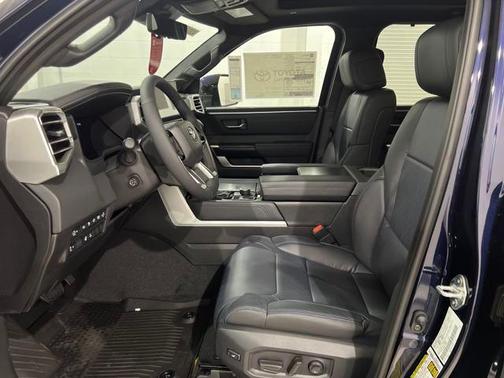 2025 Toyota Tundra Hybrid Platinum