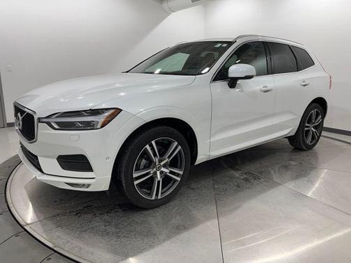2019 Volvo XC60 T5 Momentum