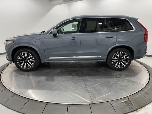 2023 Volvo XC90 Recharge Plug-In Hybrid T8 Plus Bright Theme 7-Seater