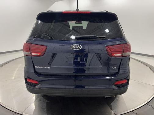 2019 Kia Sorento S