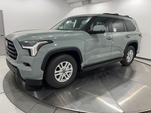 2025 Toyota Sequoia SR5