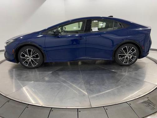 2025 Toyota Prius XLE