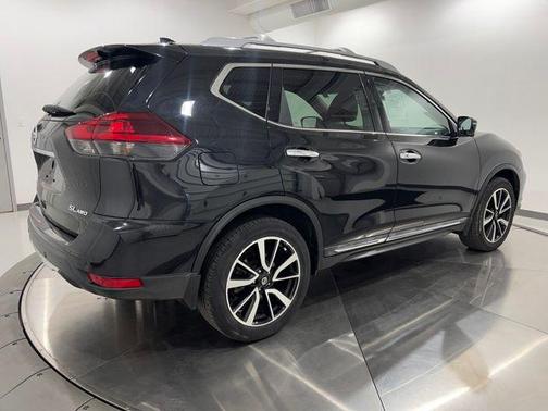2020 Nissan Rogue SL