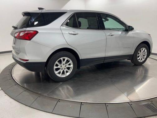 Silver Ice Metallic 2020 Chevrolet Equinox 1LT