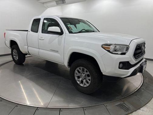2016 Toyota Tacoma SR5