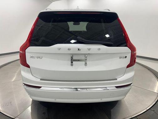 2024 Volvo XC90 B5 Core Bright Theme