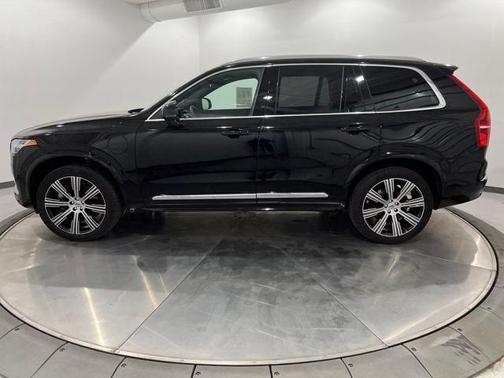 2024 Volvo XC90 Recharge Plug-In Hybrid T8 Ultimate Bright Theme 7-Seater