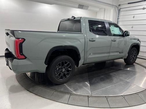 2025 Toyota Tundra Platinum