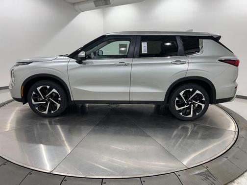 2024 Mitsubishi Outlander SE 2.5 2WD