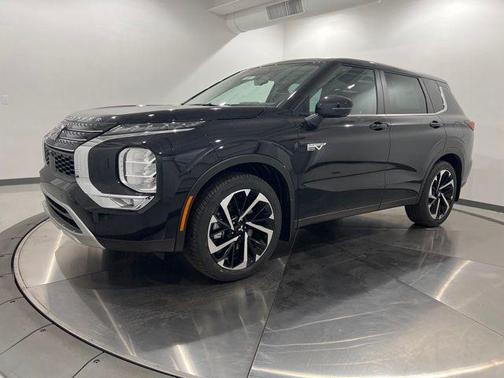 2023 Mitsubishi Outlander PHEV SE S-AWC