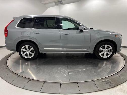 2024 Volvo XC90 B5 Core Bright Theme