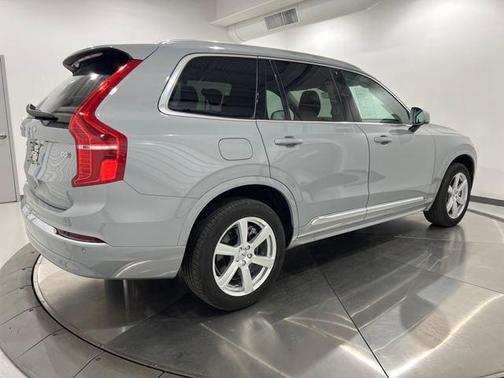 2024 Volvo XC90 B5 Core Bright Theme