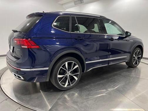 2022 Volkswagen Tiguan 2.0T SEL R-Line 4MOTION