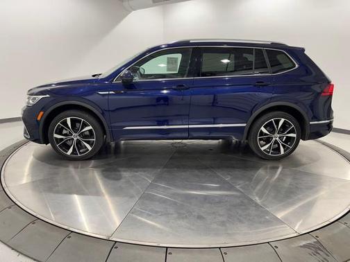 2022 Volkswagen Tiguan 2.0T SEL R-Line 4MOTION